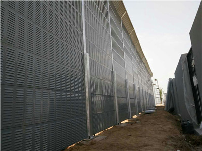<a href=http://www.yzjhd.com/news_article?news_id=119>聲屏障</a>