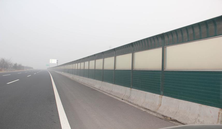 <a href=http://www.yzjhd.com/news_article?news_id=141>聲屏障</a>